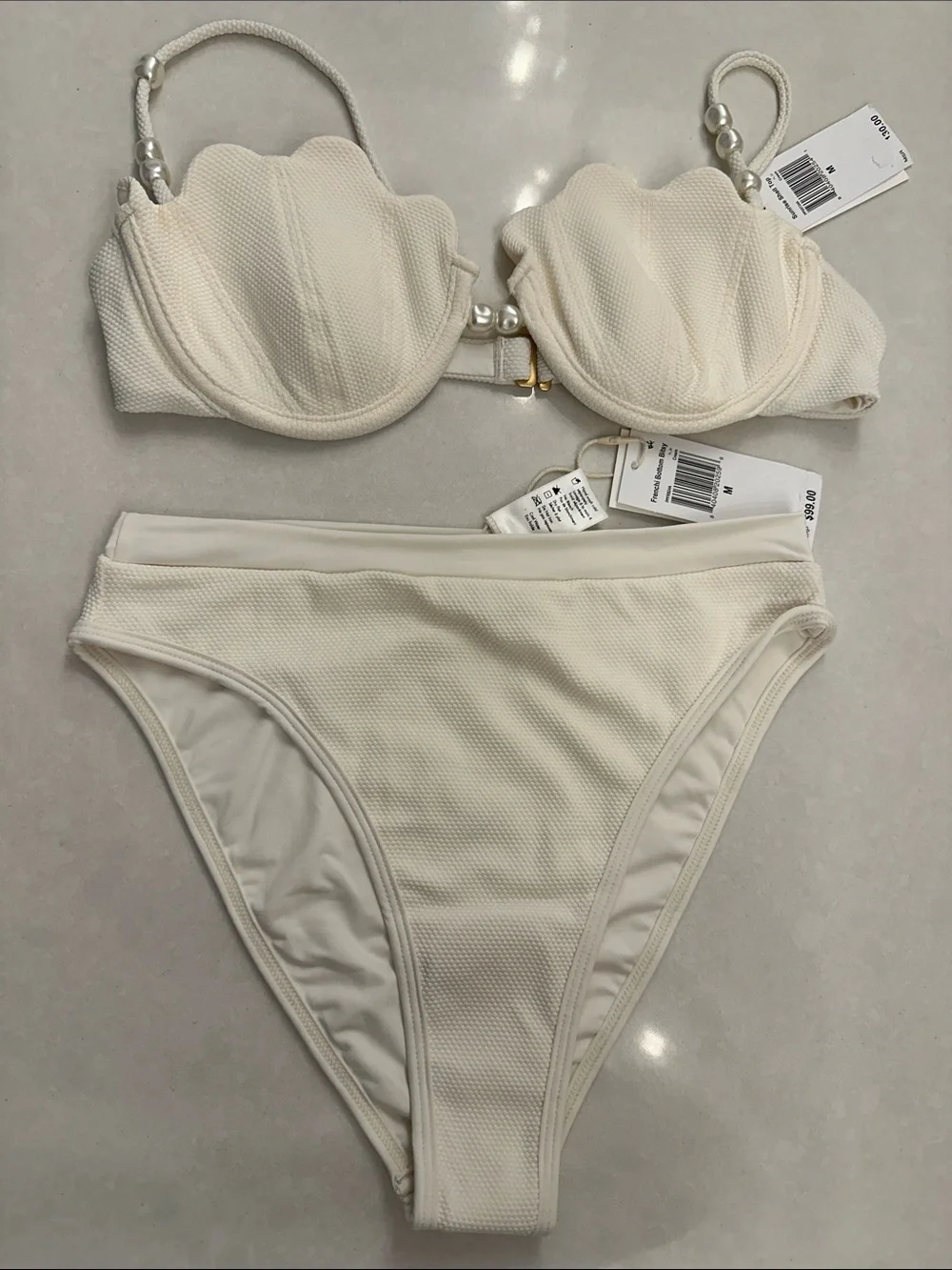 l*space Cream Shell-Style Textured Bikini Set